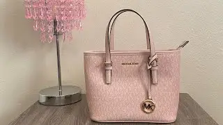 What&rsquo;s in my bag? Michael Kors jet set travel dark powder plush tote review 💗🌸