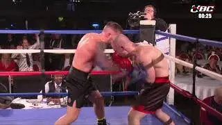 Dwayne Hill v Vince Blacklock