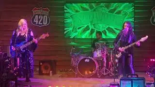 3 doors down-Kryptonite by Vices of Vanity, Sweetwater Brewery Atl GA -10-31-2025, @chrisflynn2800