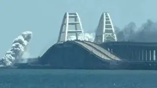 Kerch bridge on fire. The movement of vehicles on the Crimean bridge is temporarily blocked. ⬇️