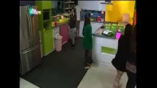 نور المنافق السقيل  مابيبطل يتسائل على رنا ,