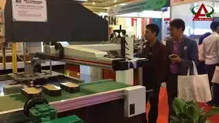 M&aacute;y lấy nh&atilde;n tự động Hongtai HTQF-1080TR