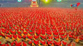 10,000 artists performed Bagurumba dance in the presence of Prime Minister Narendra Modi.