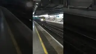 Class 319 arriving at St Pancras Station 21/12/11 #Shorts