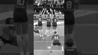 💥 KAPTAN EDA ERDEM'DEN MONSTER BLOCK! #volleyball #edaerdem #fenerbah&ccedil;e #block #derby