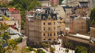 Thermal Pool Karlovy Vary &ndash; Saunia Thermal Resort. 2 outdoor pools with warm water and a sauna world