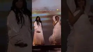 Brandy and Monica sing &ldquo;The Boy Is Mine&rdquo; but Monica&rsquo;s mic is off #brandy #monica
