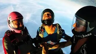 Skydive SYD - Godlike people