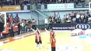 Halbzeitshow im Audi Dome