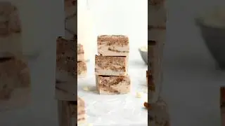 Cinnamon Roll Fudge! (5 Ingredients)