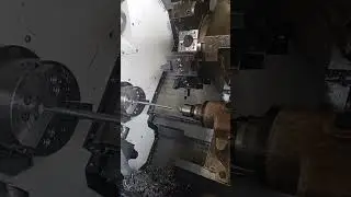 Automated turning with tailstock