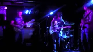 PARTYinPARIS - Something to Make You Bleed Live @ ROADMENDER