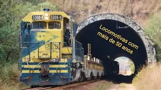 Rar&iacute;ssimo na Ferrovia do A&ccedil;o - Trem carregado de trilhos com velhas locomotivas EMD SD38 e SD40-3