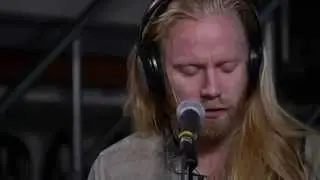 Hjaltal&iacute;n - Crack In A Stone (Live on KEXP)