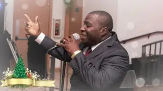 Edner Toussaint | Performing Feliz Navidad live