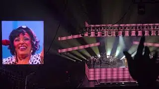 «Великолепно» — концерт Doja Cat в Маниле 2025 #TourMaVie [4K] | trina.ph