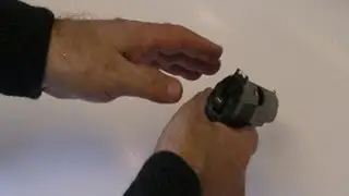 Makarov 9x18 shooting for the first time or How NOT to hold the pistol