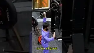 Anatoly&rsquo;s One-Hand Weight Lift Shocks Gym Girl | Hidden Strength #AnatolyGymPrank #ElitePowerlifter