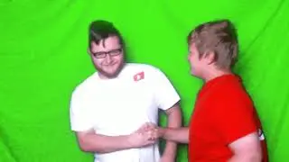 Green Screen High Five Fail!!