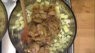 Jamaican Curry Chicken Recipe | Michy's Munchies