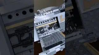 Star Wars Lego MOD: Razor Crest weapons locker