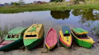 Playing Ships and Speed Boats, Pompong Sampan Boats & Ferries