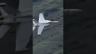 Super hornet low and fast.   #jetsinthewild #lowlevel #sidewinderlowlevel #r2508 #fa18 #superhornet