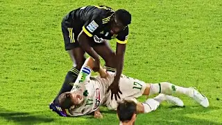 Aboubakar Kamara destroy Panathinaikos