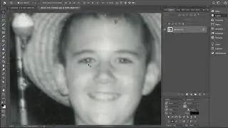How to zoom and move within a Photoshop file