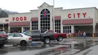 Food City is currently planning to hire 2,500 additional associates