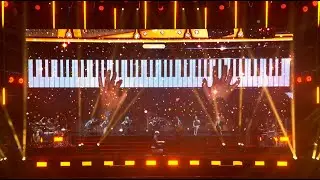 MAKSIM &mdash; Dancing Queen &mdash; Live