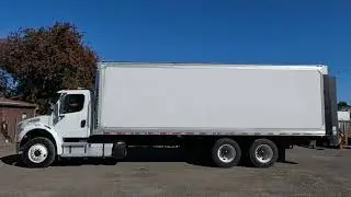 2016 FREIGHTLINER M2106 TANDEM AXLE BOX TRUCK (1002)