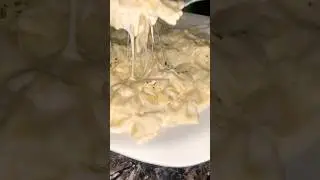 Les p&acirc;tes ￼&agrave; la cr&egrave;me fra&icirc;che l&eacute;g&egrave;re et au fromage #dinner #delicious 😋🧀 ￼
