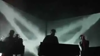 MODERAT LIVE ,,damage done