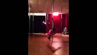 Pole dance Freestyle to Fly by Nicki Minaj