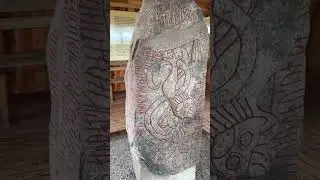 Sparl&ouml;sastenen. Runsten.The most famous rune stone in Sweden🇸🇪 #culture #history #run #runes #nord