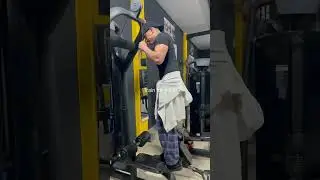 The power of Muslims 🥷👀.#fyp #gym #motivation #viral #gymrat #fitness #muslim #allah