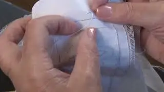 Making a Picot in Carrickmacross Lace