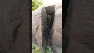 A beautiful cave in the lake/Красивая пещера в озере/#nature #new #beautiful #lake ගල්ගුහාව