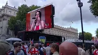 Controversial song about Keir Starmer.