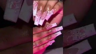 Hello Kitty nails 💗😻