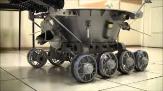 Действующая радиуправляемая модель Луноход-1.  
