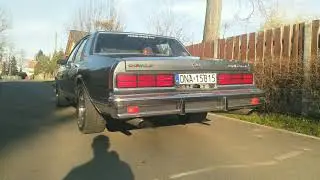 Chevy Caprice 305 V8 straight pipe exhaust sound