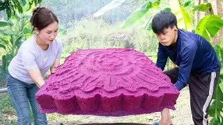 First time: Making giant purple sweet potato cake requires 2 people to carry | L&yacute; Thị Hoa