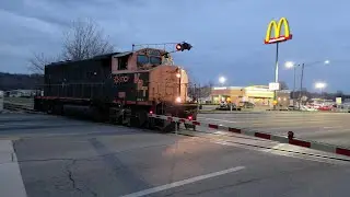KRT 1200 LIGHT ACROSS US60 AT SUNRISE 