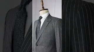 #formalwear#smokingjacket#fashionformen#stylishmen#elegantstyle#mensfashiontips#suitandtie
