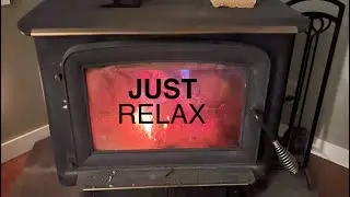 RELAXING BY THE WOOD STOVE #offgrid #offgridlovers #offgridlifestyle