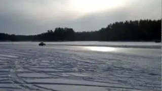 Audi S2 ice drift!!