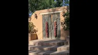 A walk along Canyon Road in Santa Fe, New Mexico, USA