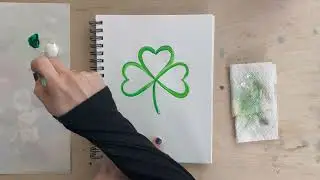 How to Paint a Super Easy Acrylic Shamrock!